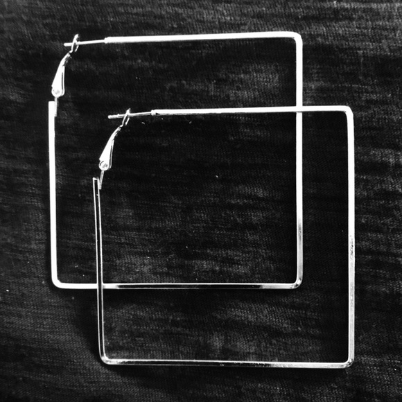 💗 Silver Large Square Hoop Earrings NEW - Picture 4 of 7